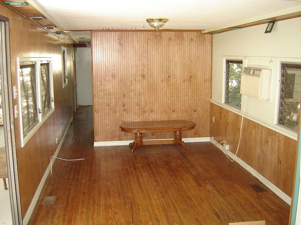 LivingRoom-Real wood floors