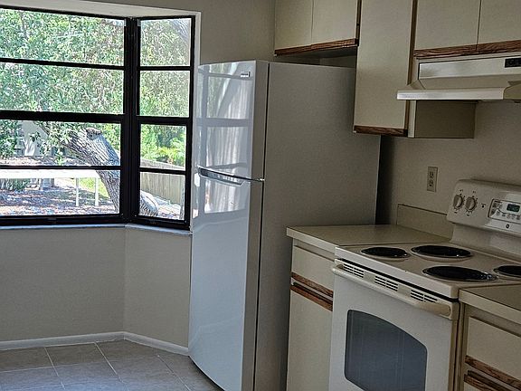 3rd image of 5669 Summerside Ln #566936B