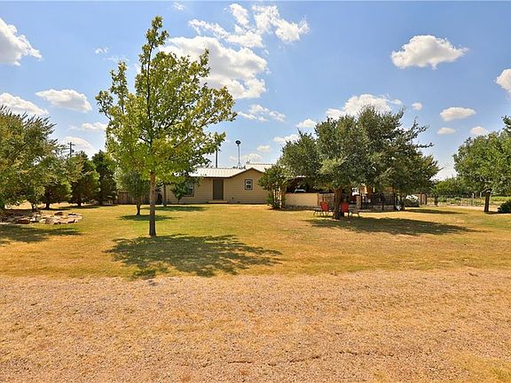 3rd image of 3689 Potosi Rd