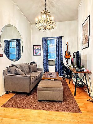 2nd image of 154 E 28th St APT 2R