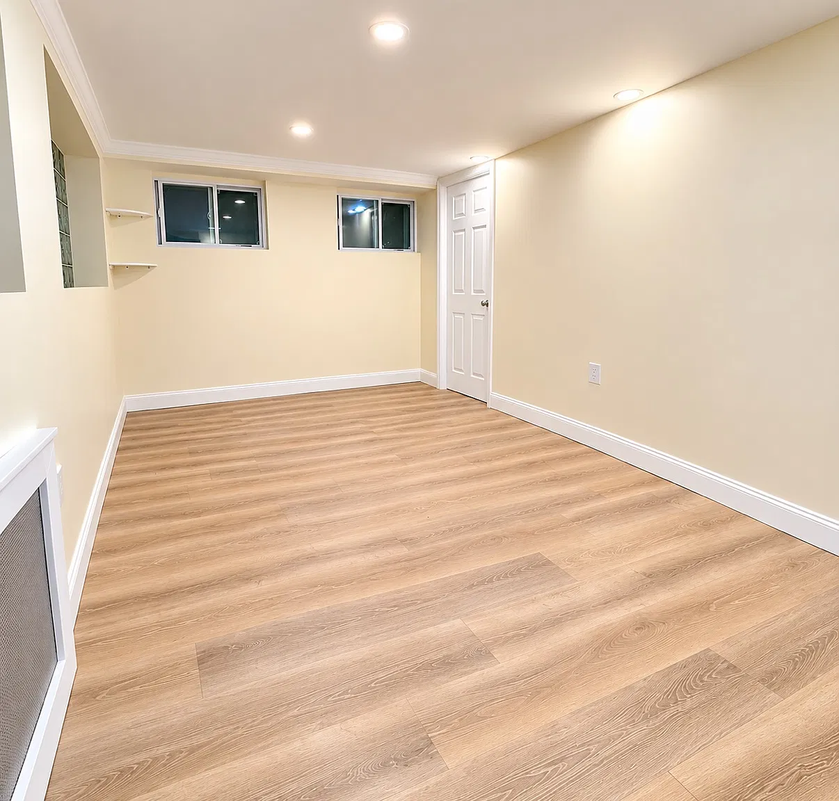 S Oaks Blvd, Plainview — Photo 1