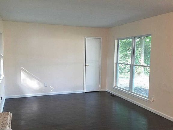 5th image of 5602 Revere Dr