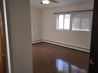 24 Marksman Ln FLOOR 1, Levittown, NY 11756