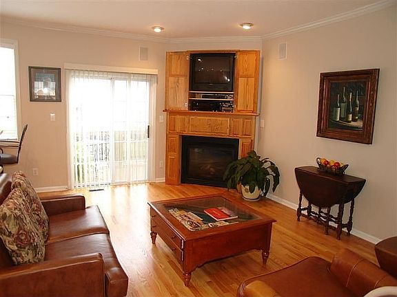 5th image of 7207 Doverton Ct