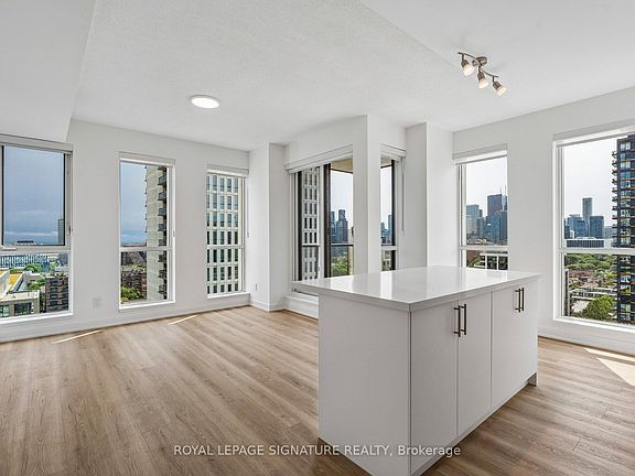 3rd image of 170 Sumach St #1806