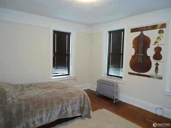 5th image of 3216 Crescent St APT H6