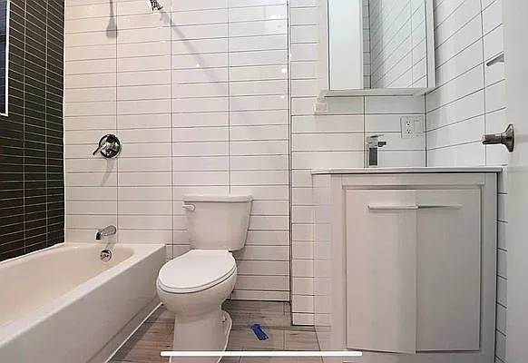 Rented by Bruma Realty LLC | media 7