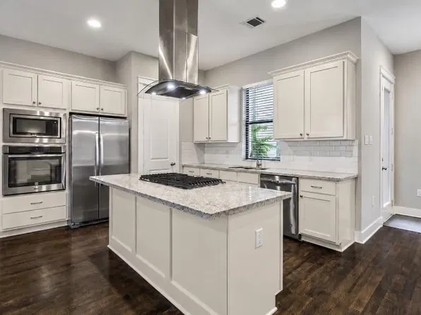 608 W 28th St #B, Houston, TX 77008