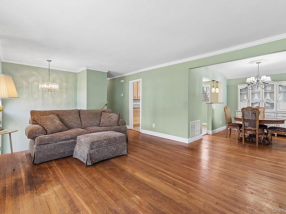 4th image of 14 Wenmore Road