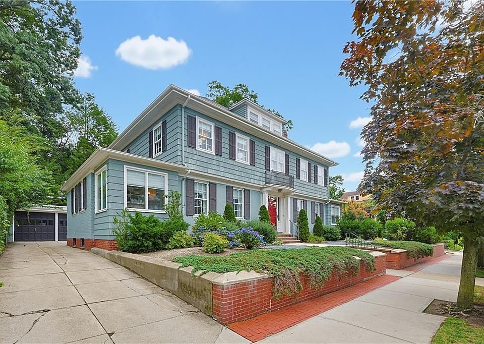 1st image of 387 Wayland Ave