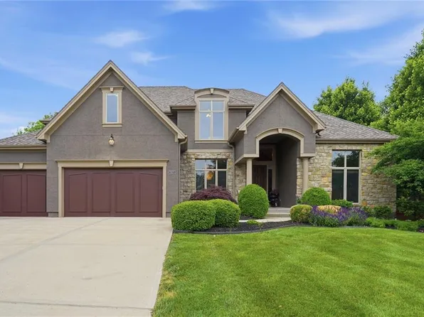 9605 W 150th St, Overland Park, KS 66221