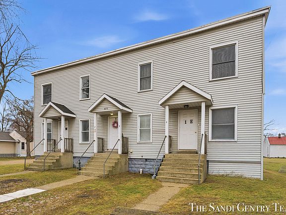 2nd image of 820 W Southern Ave