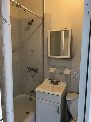 Rented by Flatiron Real Estate Advisors LLC | media 27