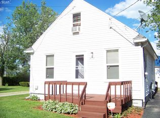 3483 Laurel Ave, Burton, MI 48529
