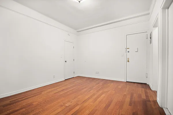 Rented by Cooper & Cooper Real Estate | media 3