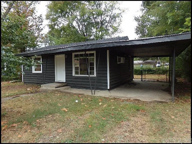 84 Lancaster Rd
