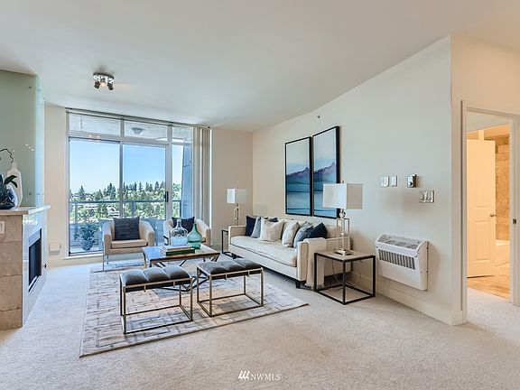 4th image of 1100 NE 106th Avenue #903