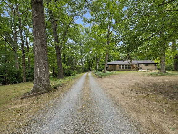 2nd image of 5572 Highway 76e