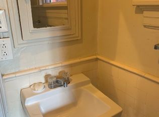 1207 W Franklin St APT 18, Richmond, VA 23220
