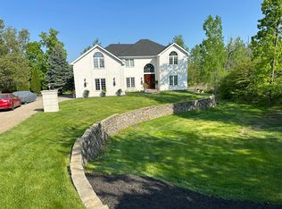 319 Royal Oak Dr, Steger, IL 60475
