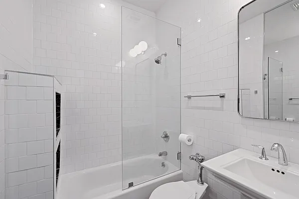 Rented by Compass | media 27