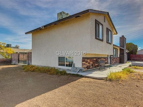 2nd image of 4939 Saratoga Cir