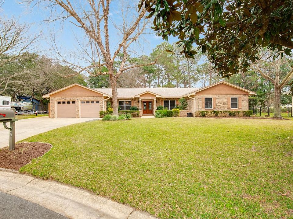 1st image of 37 Lake Lorraine Cir
