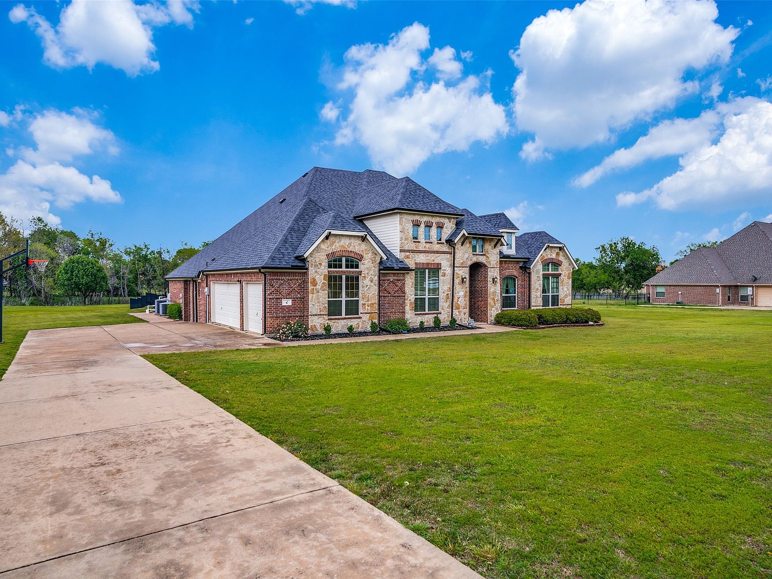 8 Chapel Hill Ln, Rockwall, TX 75032 MLS 20585017 Zillow