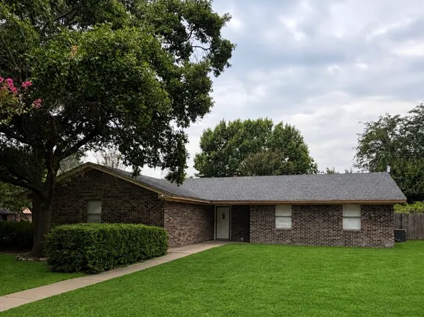 2609 Phelps St, Stephenville, TX 76401