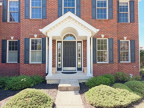 4th image of 2535 Murphy Cir N