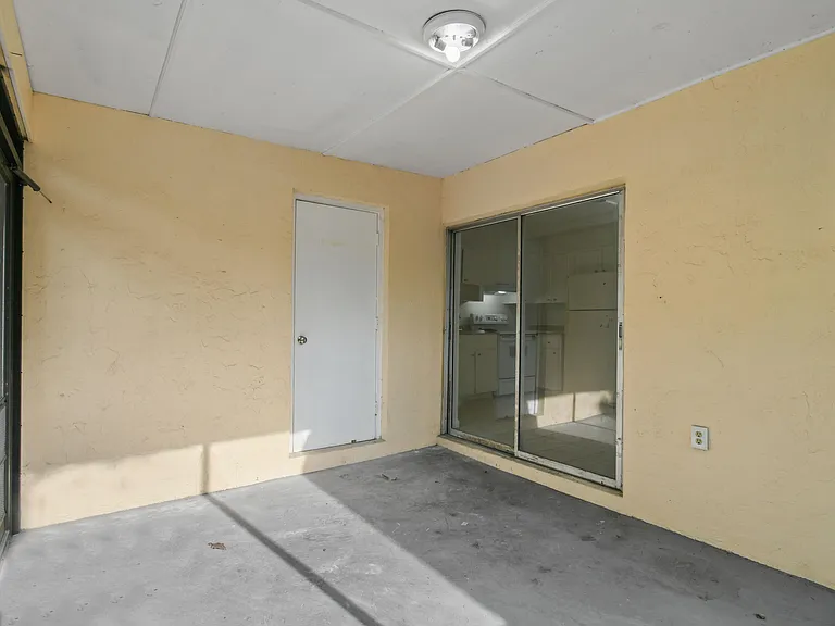8401 SE Sunset St — Photo 23