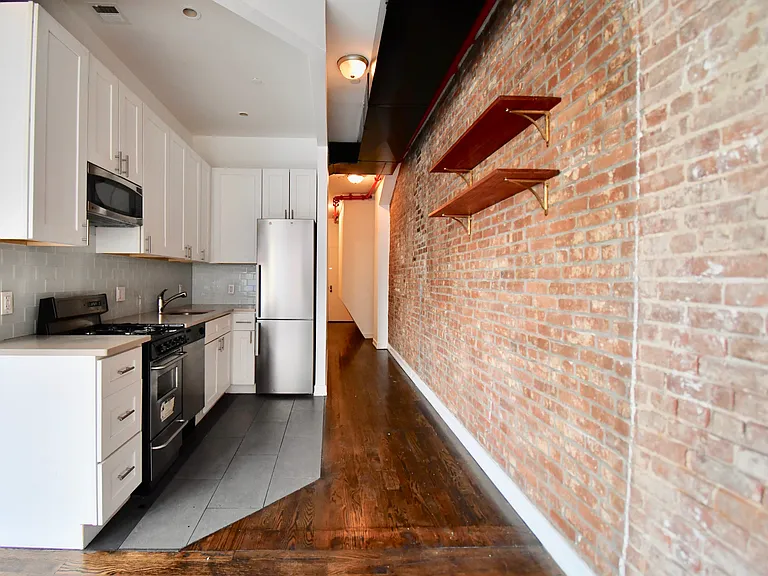 845 Manhattan Ave #2 — Photo 3
