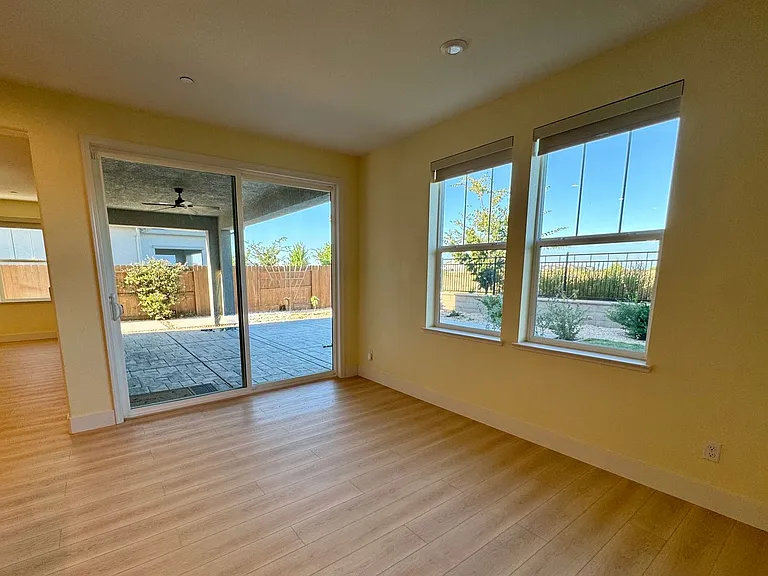 7602 Afonso Way — Photo 10