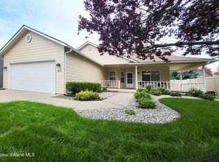2033 W Hampson Ave, Coeur D Alene, ID 83815