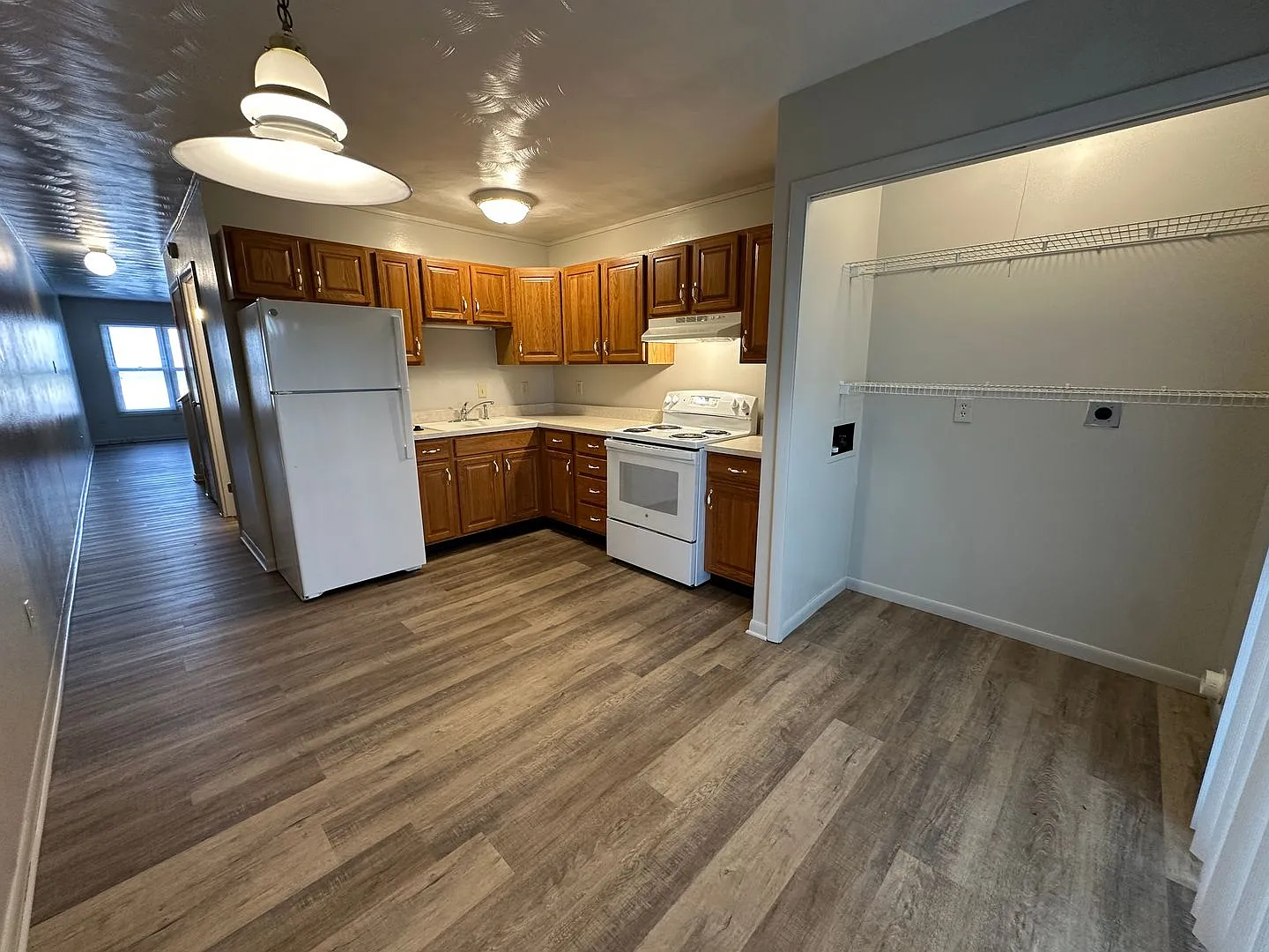 2219 Bel Air Drive — Photo 2