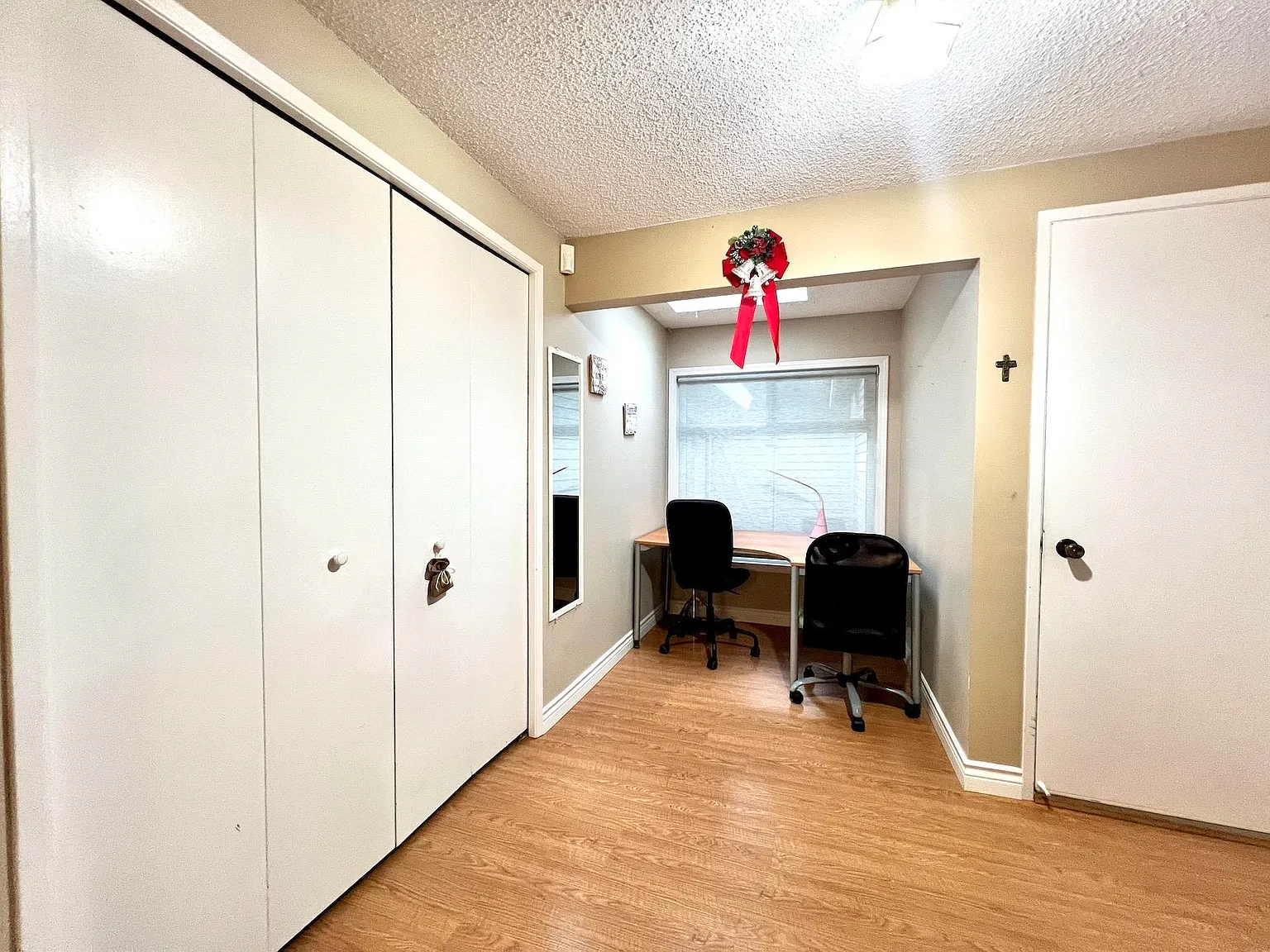 3 bed, 1717 sqft, $3,400 — Photo 4