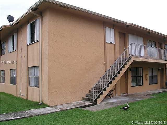 2nd image of 15332 Sunset Dr