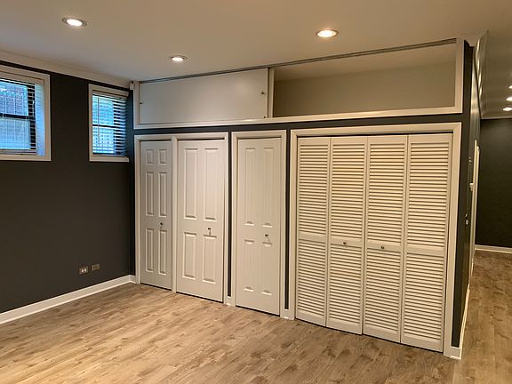 4th image of 4044 N Kedvale Ave APT 1A