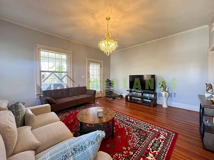 2417 Clark St — Photo 6