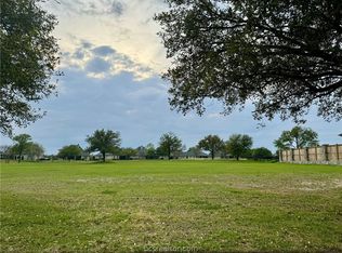 5110 Miramont Cir, Bryan, TX 77802