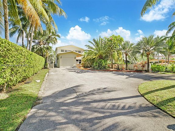 4th image of 605 Golden Beach Dr