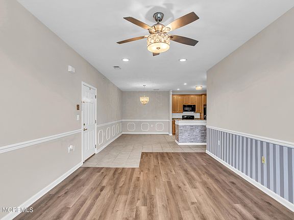 3rd image of 339 Sophee Ln Unit 339