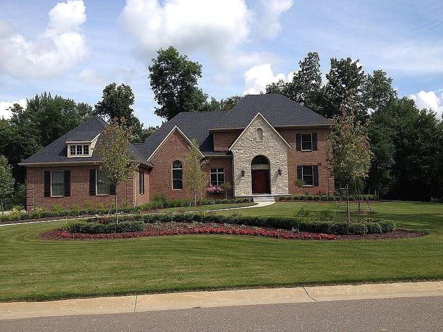 2nd image of 5905 Turnberry Dr
