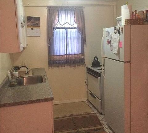 5th image of 9427 120th St