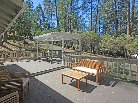 4th image of 12002 Hillhurst Cir