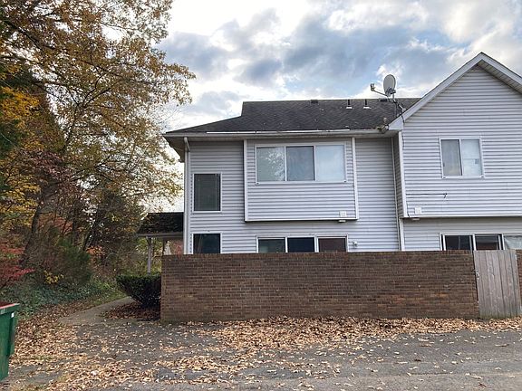 4th image of 131 S Lorraine St #408