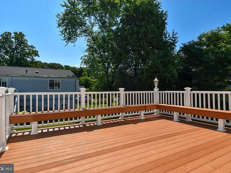 4037 Broadwire Dr — Photo 18