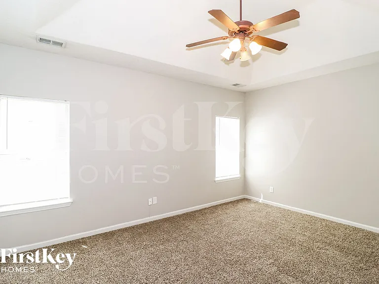 7945 Carmen Cv — Photo 9