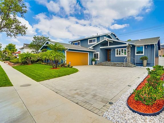 4th image of 22622 Juniper Ave
