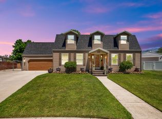 9709 S Camberley Cir, Sandy, UT 84092